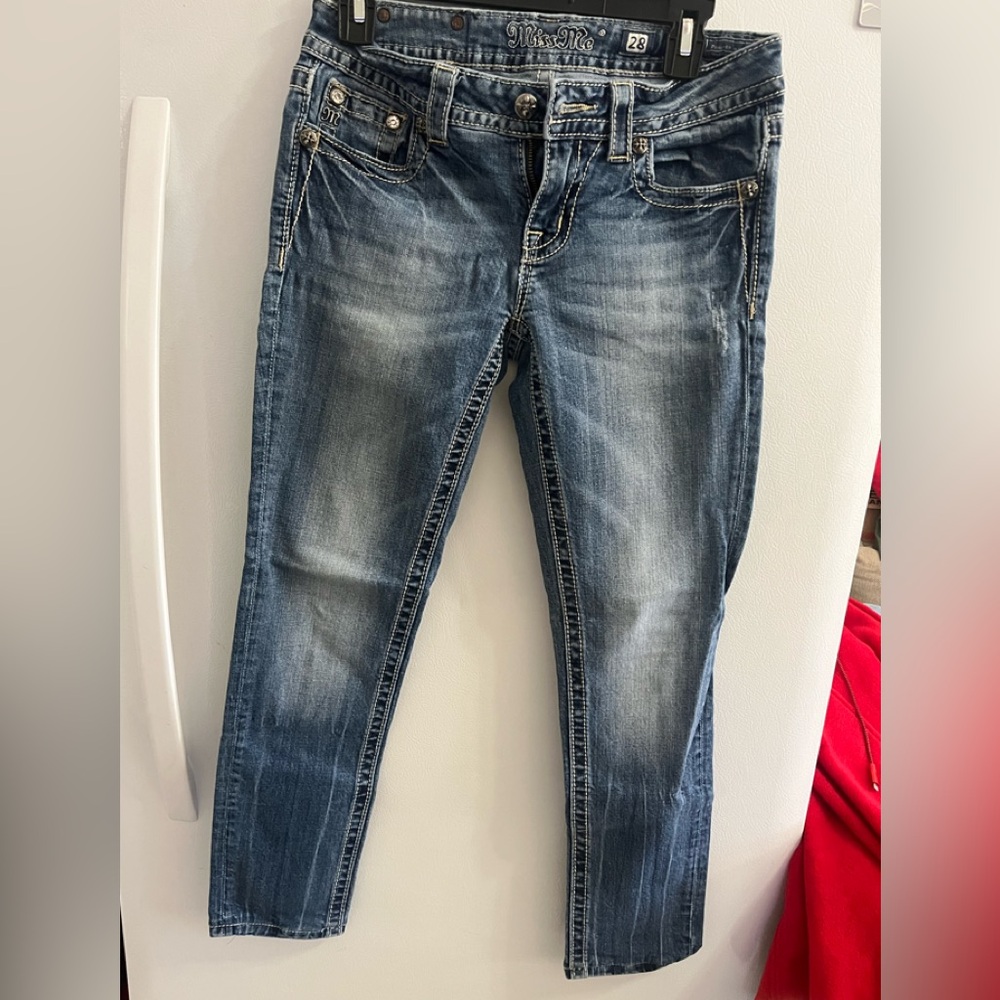 Miss Me Jeans Womens 28 Skinny. Distressed Flap Thick Stitch Pocket Embellished